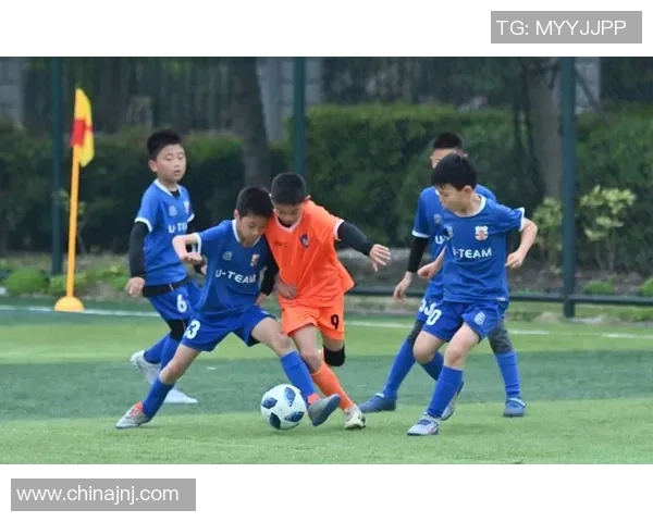 上海足球队心理素质深度对比及其对比赛表现的影响分析 上海足球队心理素质深度对比及其对比赛表现的影响分析