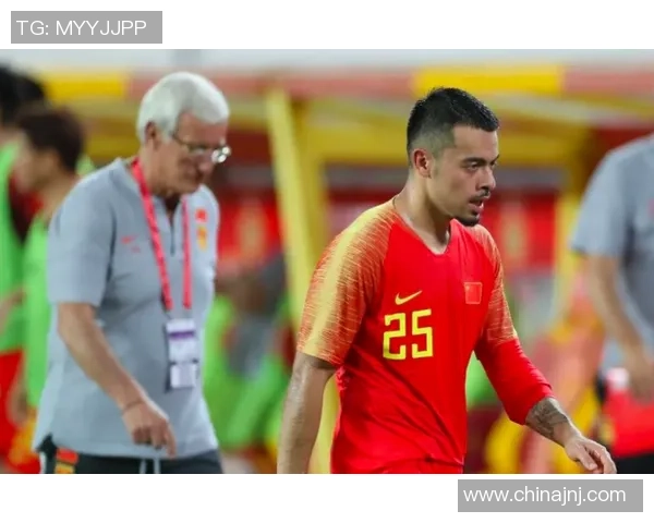 世界足球明星假摔现象探讨与背后原因分析 世界足球明星假摔现象探讨与背后原因分析