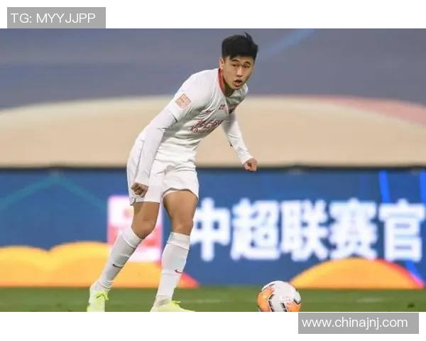 成都足球队转型之路揭秘:从传统强队到现代足球新标杆的蜕变之旅 成都足球队转型之路揭秘:从传统强队到现代足球新标杆的蜕变之旅