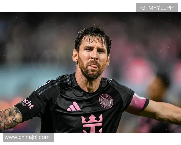 足球明星社交媒体发文引发热议引争论球迷反应不一 足球明星社交媒体发文引发热议引争论球迷反应不一