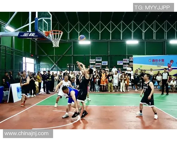 重庆篮球队与南京篮球队赛后分析个人能力的深度对比与启示 重庆篮球队与南京篮球队赛后分析个人能力的深度对比与启示